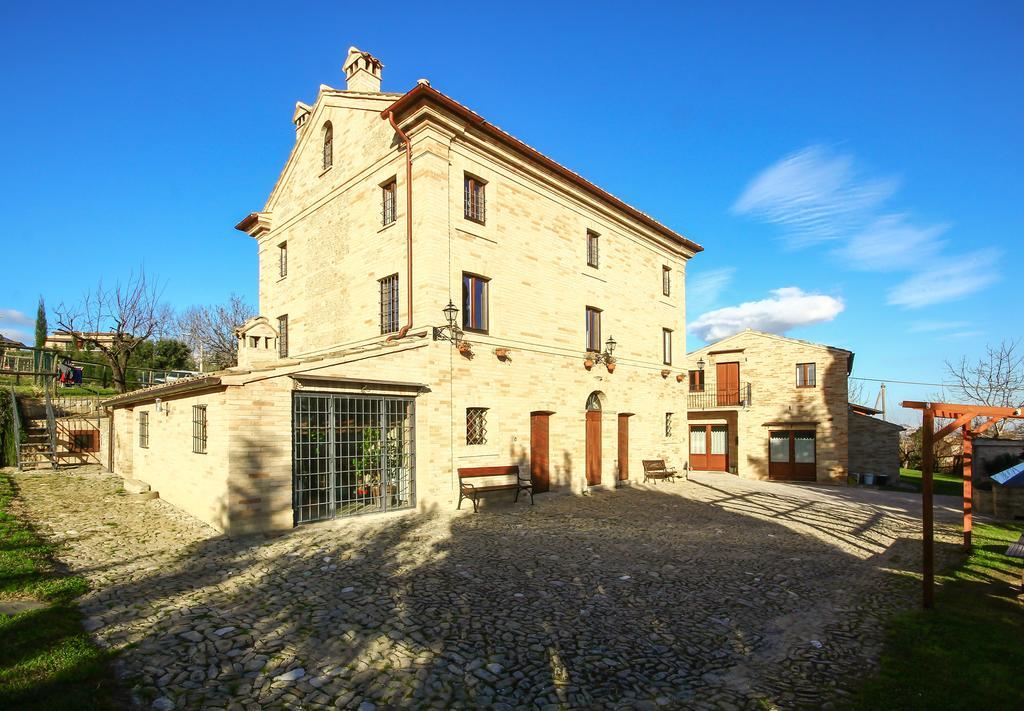 Гостевой дом I Sassi Di San Giuseppe Montegiorgio Экстерьер фото