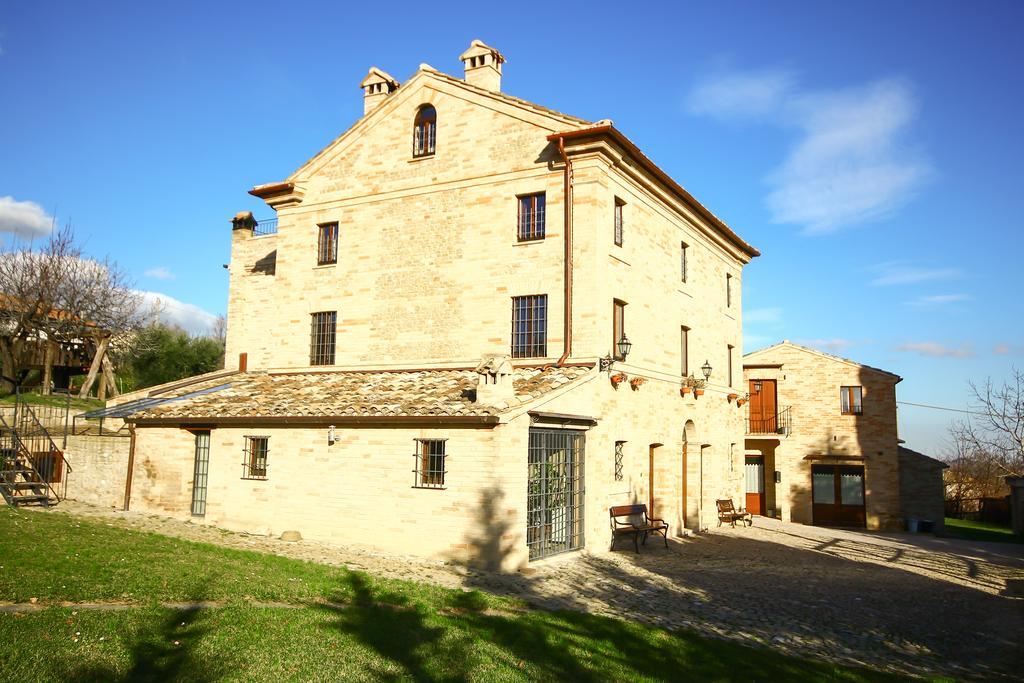 Гостевой дом I Sassi Di San Giuseppe Montegiorgio Экстерьер фото